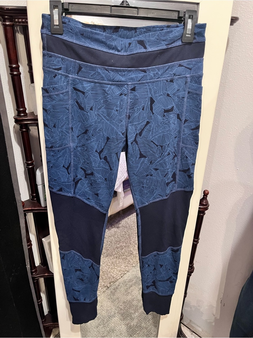 Athleta Tropical Excursion Leggings